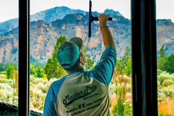 Window Cleaning service in Bend OR 1